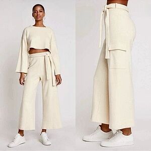 NWT Sz L Elsa Cream High Waist Ribbed Knit Wide Leg Belted Cargo Pants